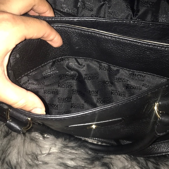 Michael Kors Crossbody purse - Picture 7 of 8